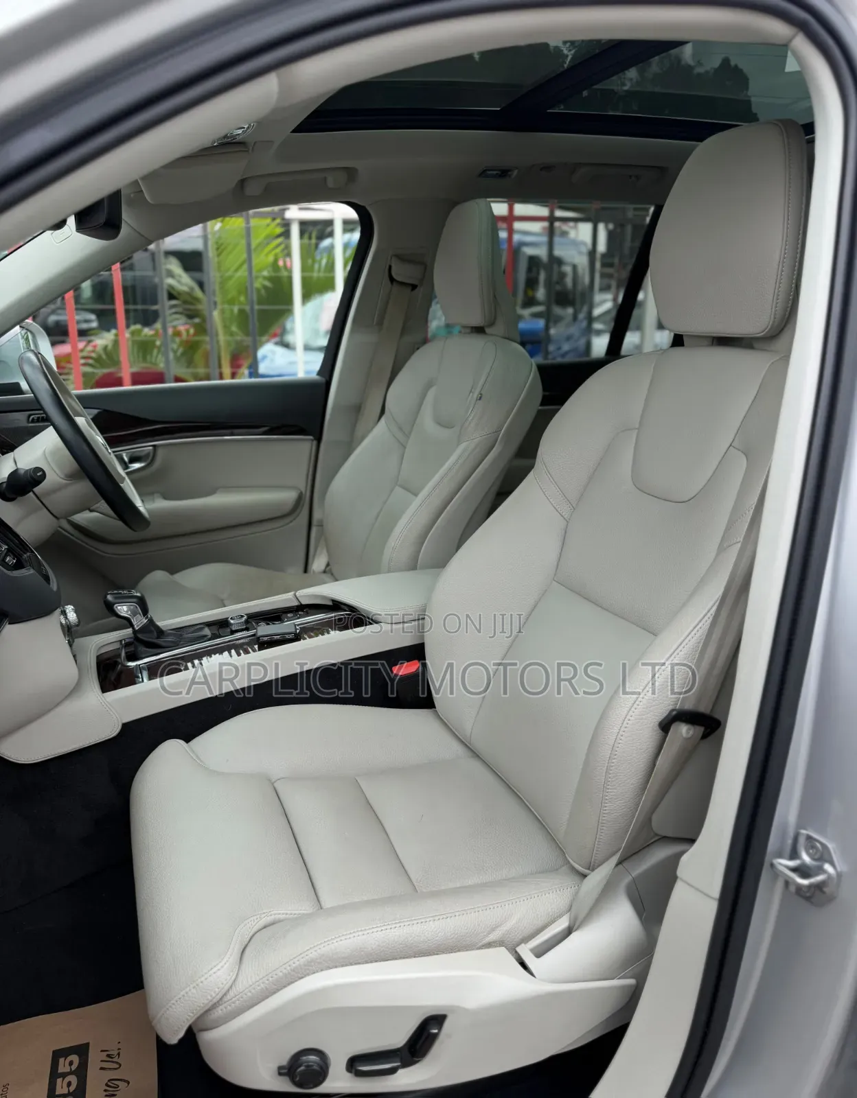 Volvo XC90 2019 Silver
