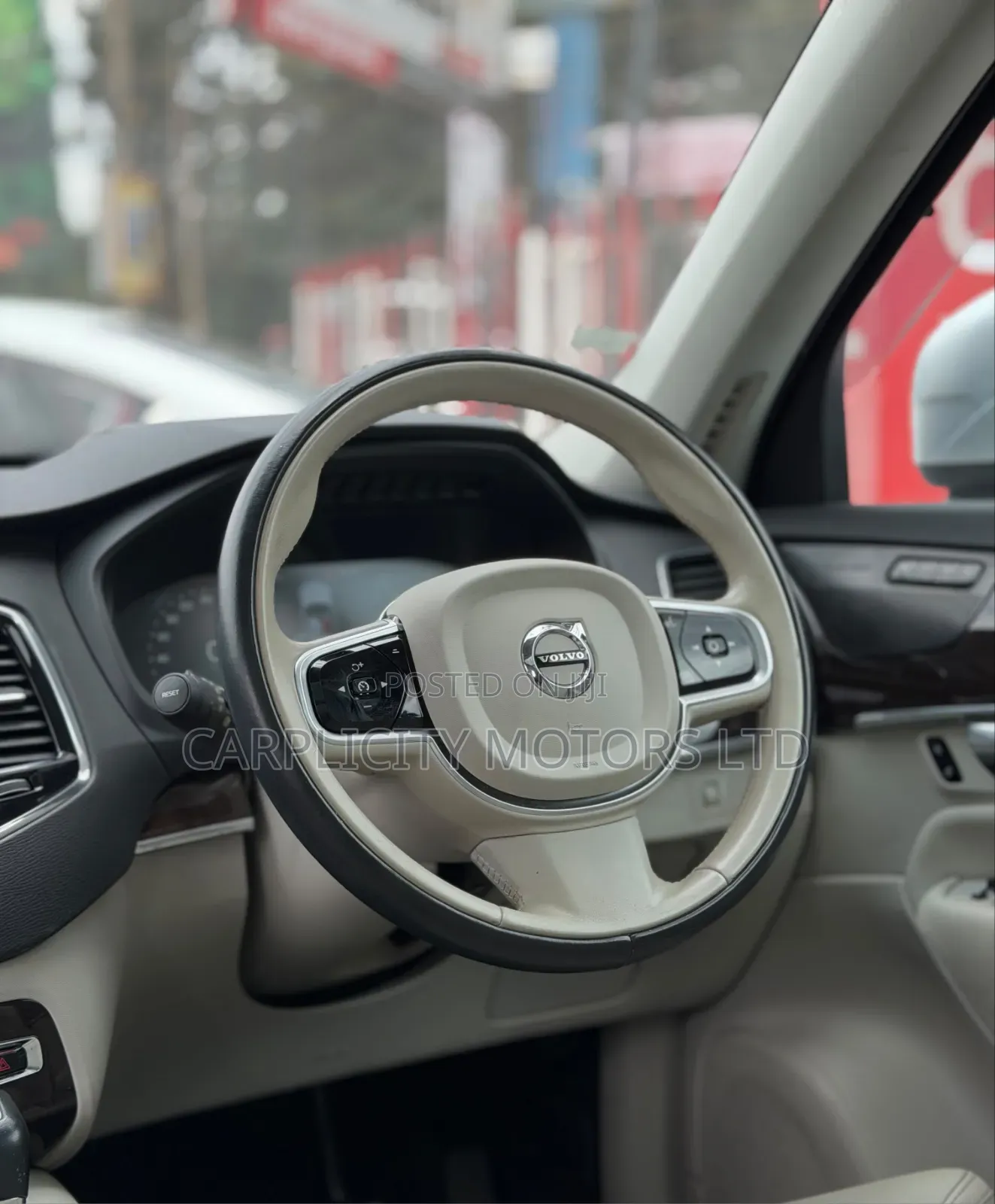 Volvo XC90 2019 Silver
