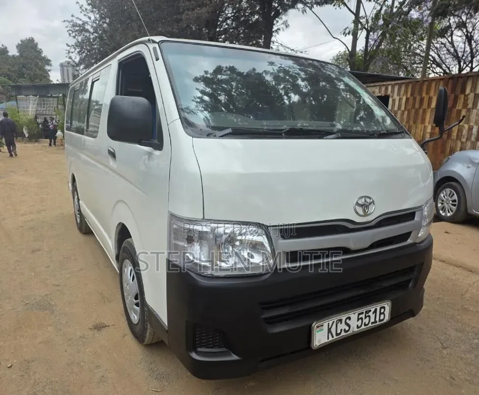 Toyota HiAce 2012 White