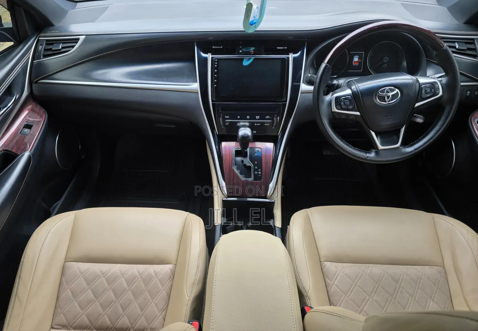 Toyota Harrier 2.0 2014 Black