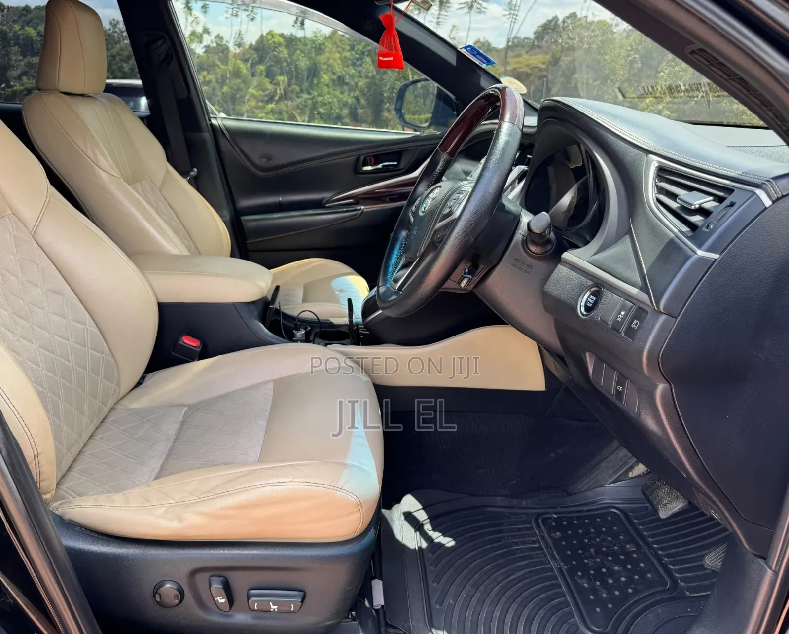 Toyota Harrier 2.0 2014 Black