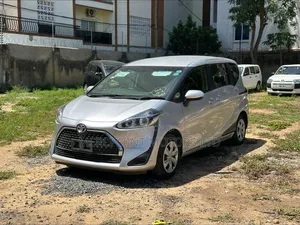 Toyota Sienta 2019 White