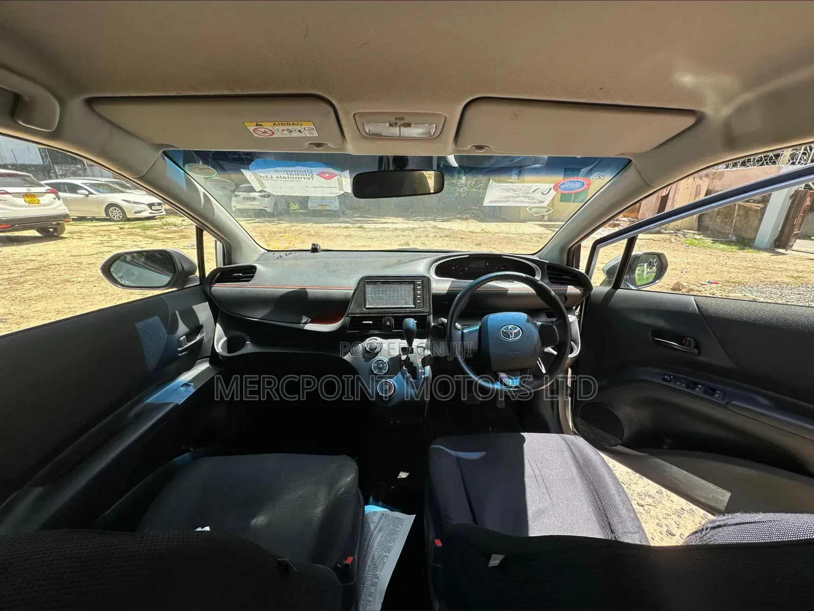 Toyota Sienta 2019 White