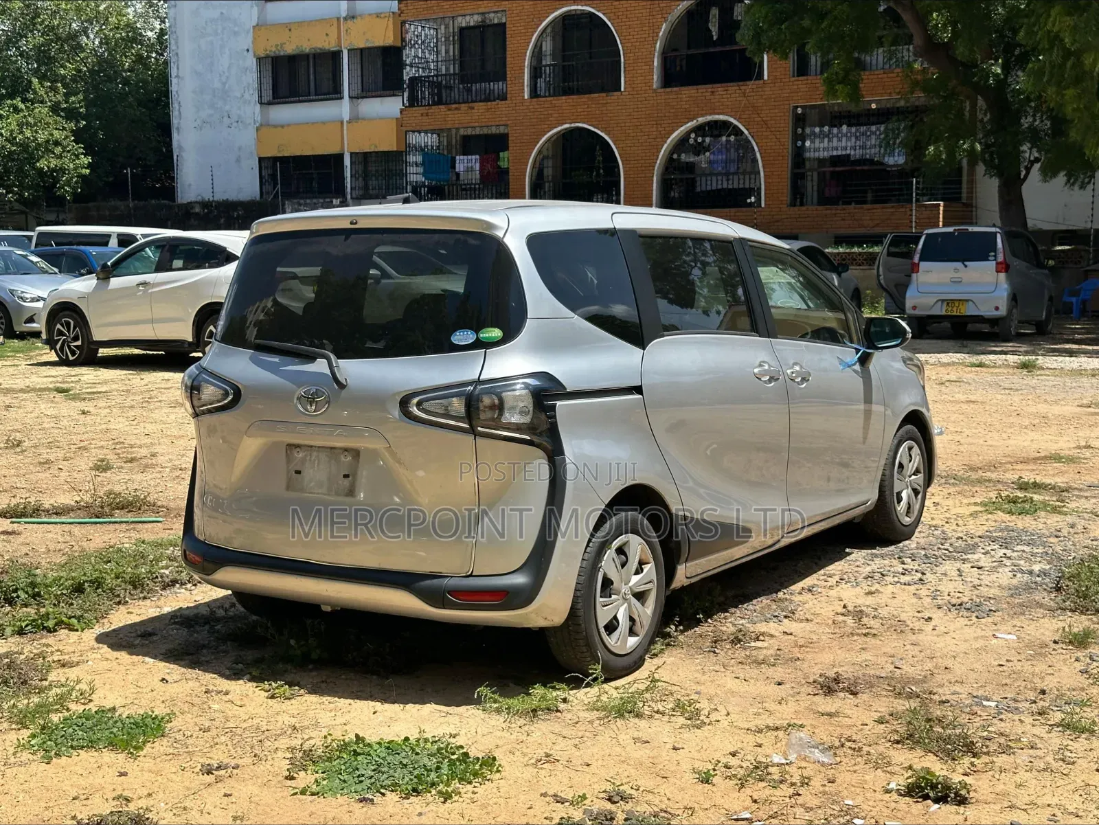 Toyota Sienta 2019 White