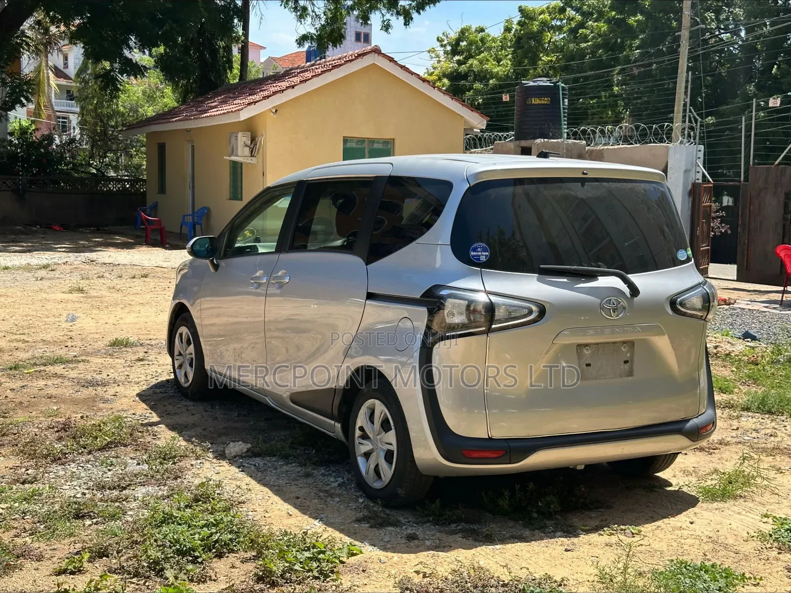 Toyota Sienta 2019 White