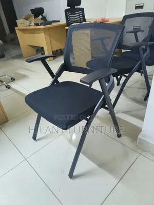 Black Fabric Heavy-Duty Foldable Chair