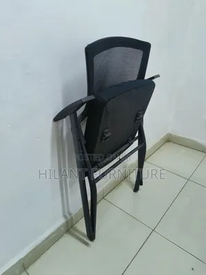 Black Fabric Heavy-Duty Foldable Chair