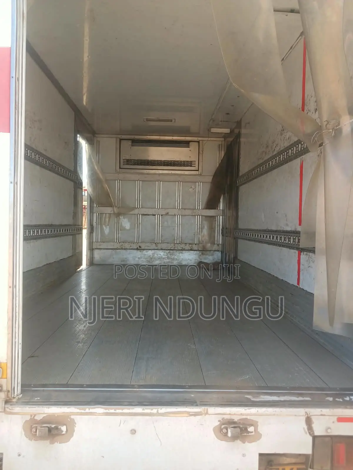 ISUZU ELF 2015 White