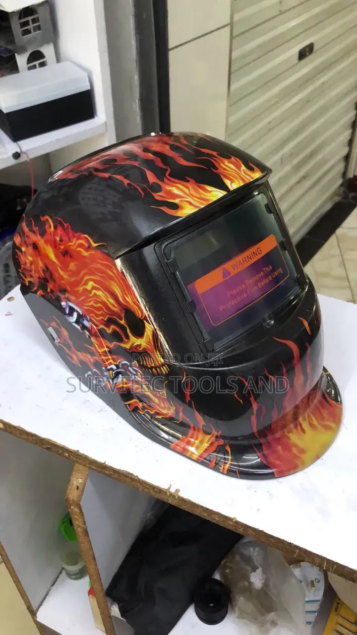 KM1600 (Frame Spray Paint) Auto Darkening Welding Helmet
