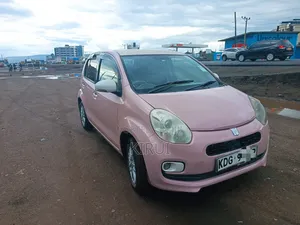 Toyota Passo 2014 Pink