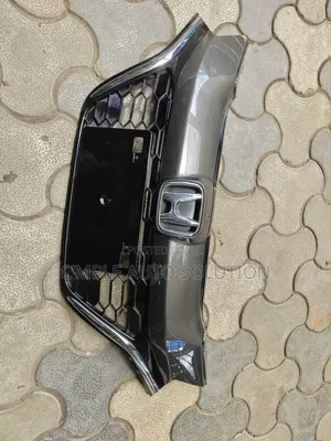 Honda Vezel 2018 Grille