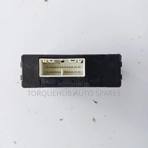 Toyota bB 2007 Control Unit - thumbnail 2