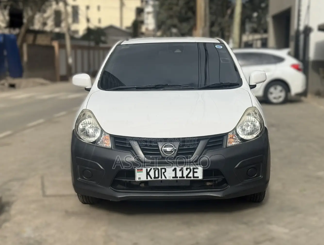 Nissan Advan 2017 White