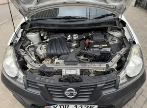Nissan Advan 2017 White