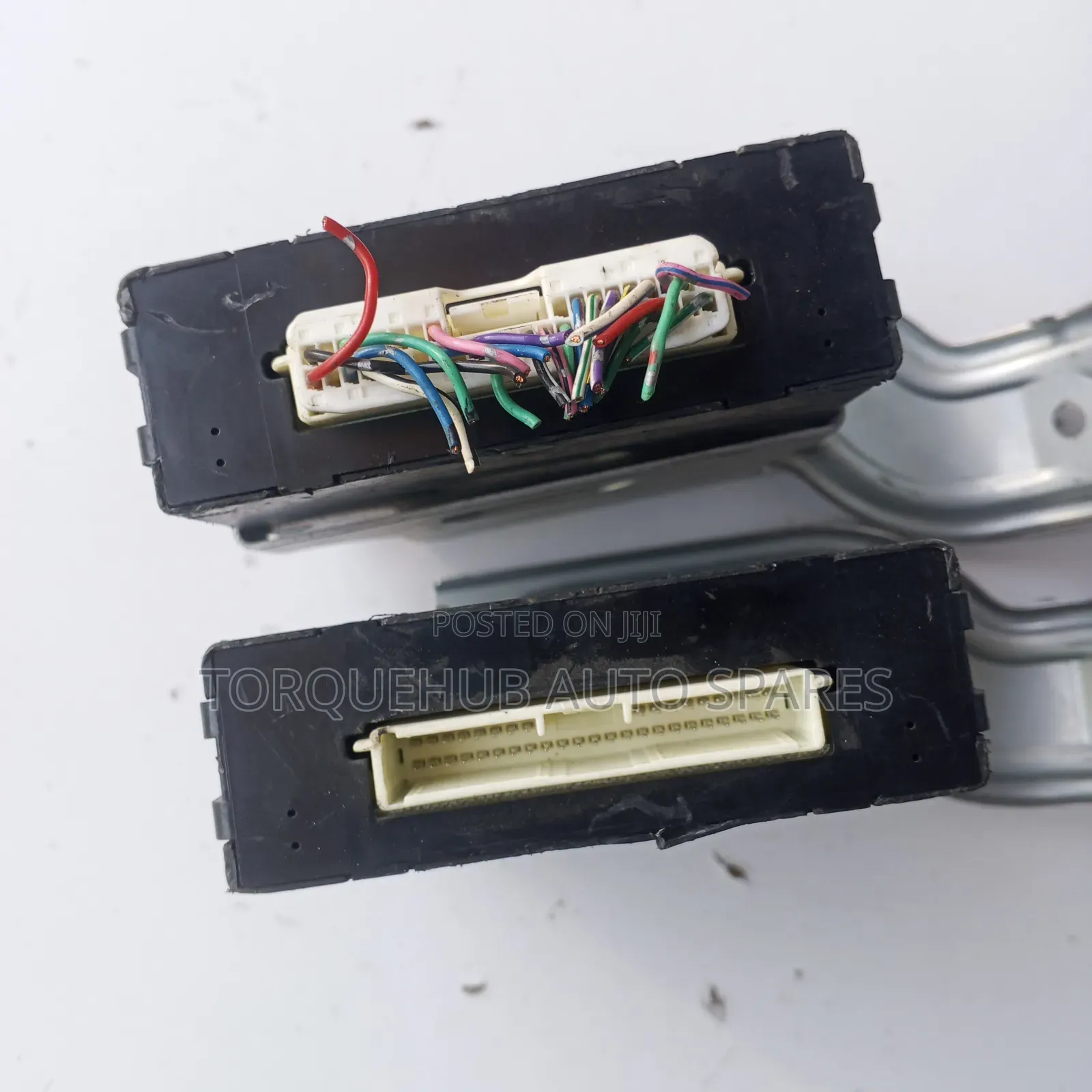Toyota Passo 2010 Control Unit