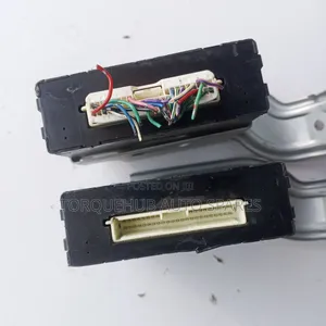 Toyota Passo 2010 Control Unit