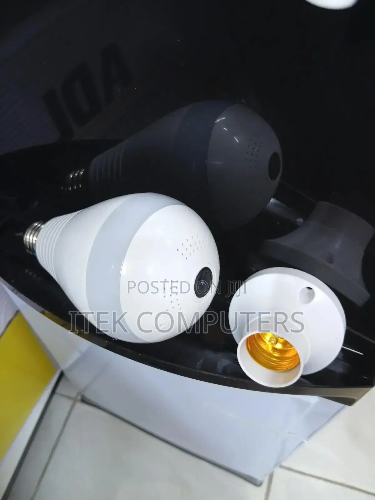 Compact Bulb Camera Design for Convenient Indoor Placement