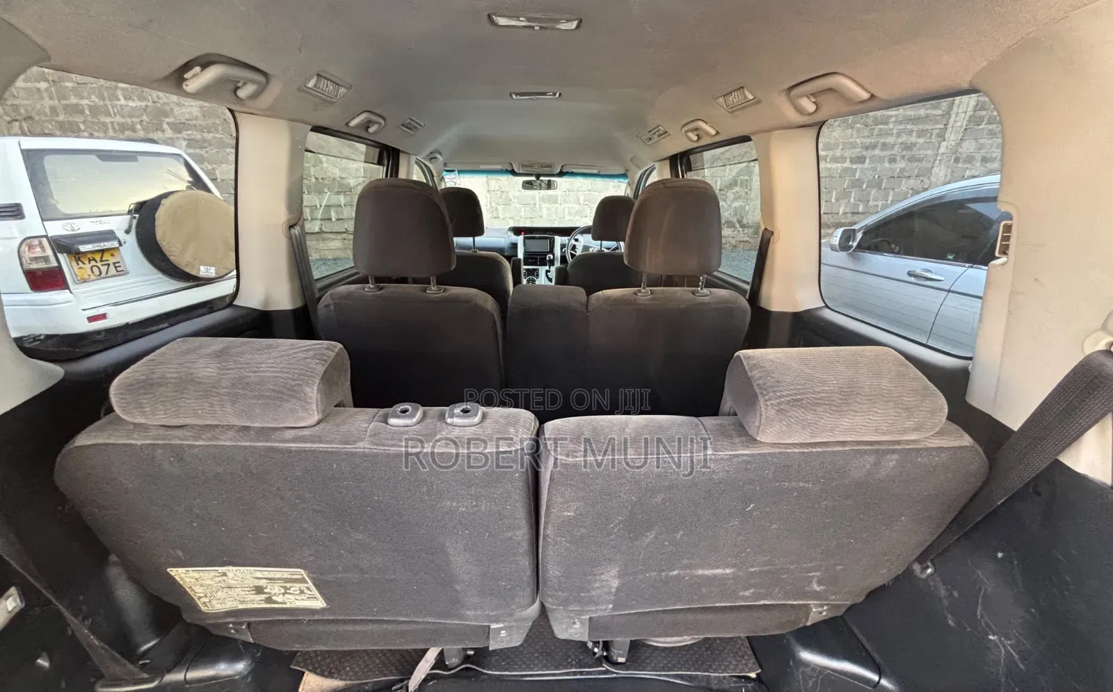 Toyota Voxy 2012 Silver