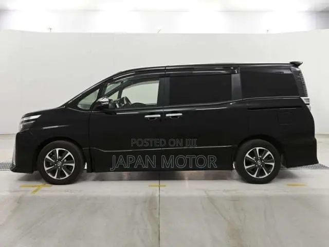 Toyota Voxy 2020 Black