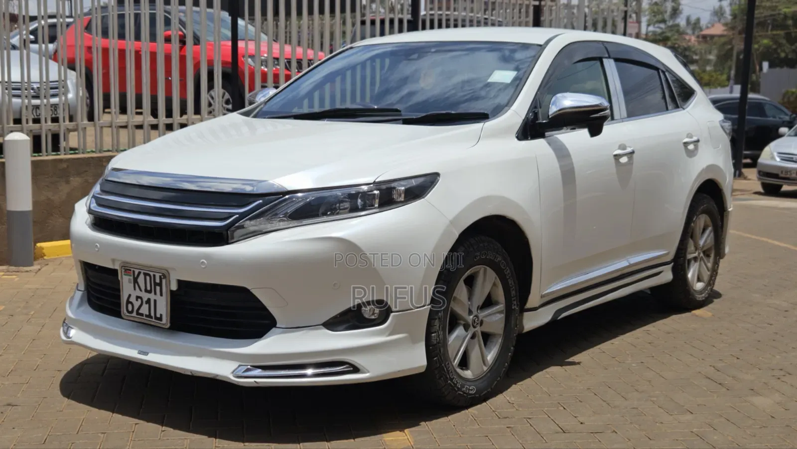 Toyota Harrier 2.0 2015 Pearl