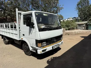 Tata Canter 2005 White