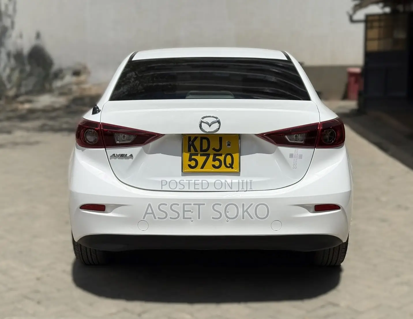 Mazda Axela 2015 White