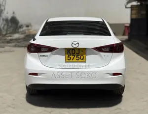 Mazda Axela 2015 White