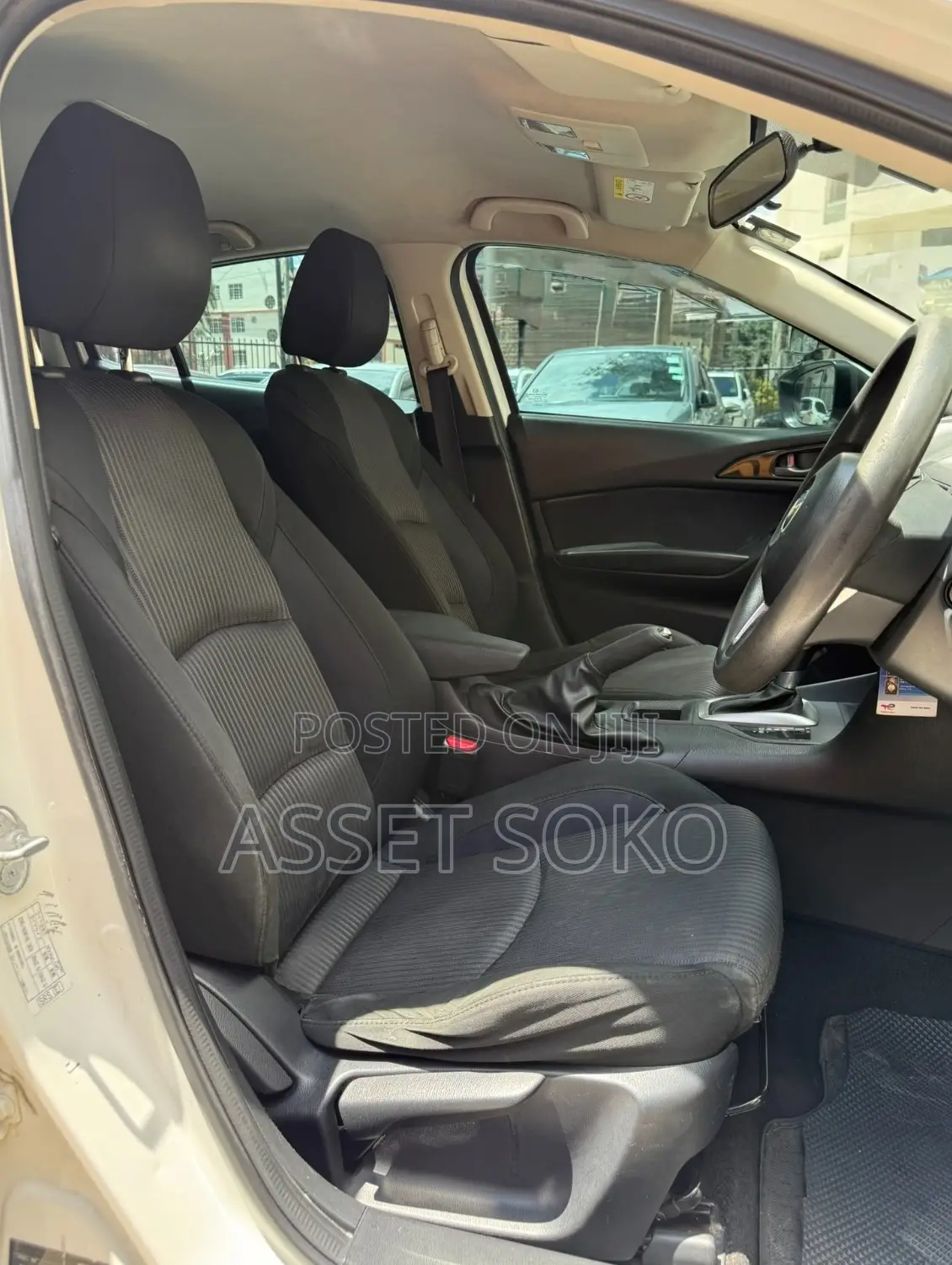 Mazda Axela 2015 White