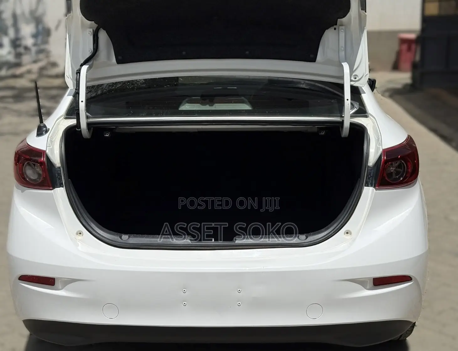 Mazda Axela 2015 White