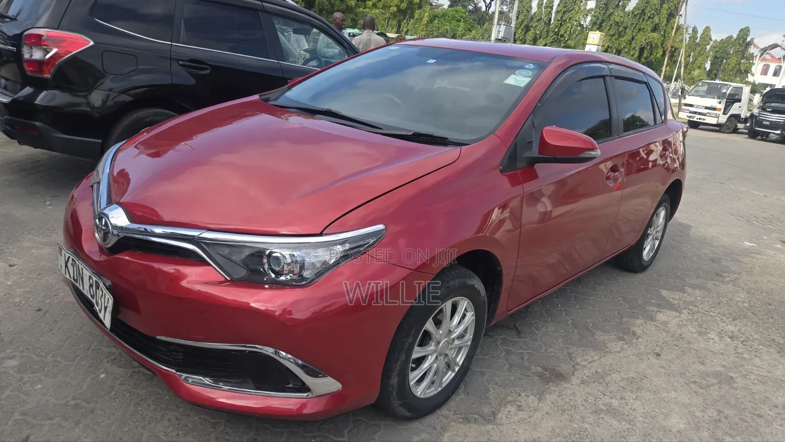 Toyota Auris 2016 Red
