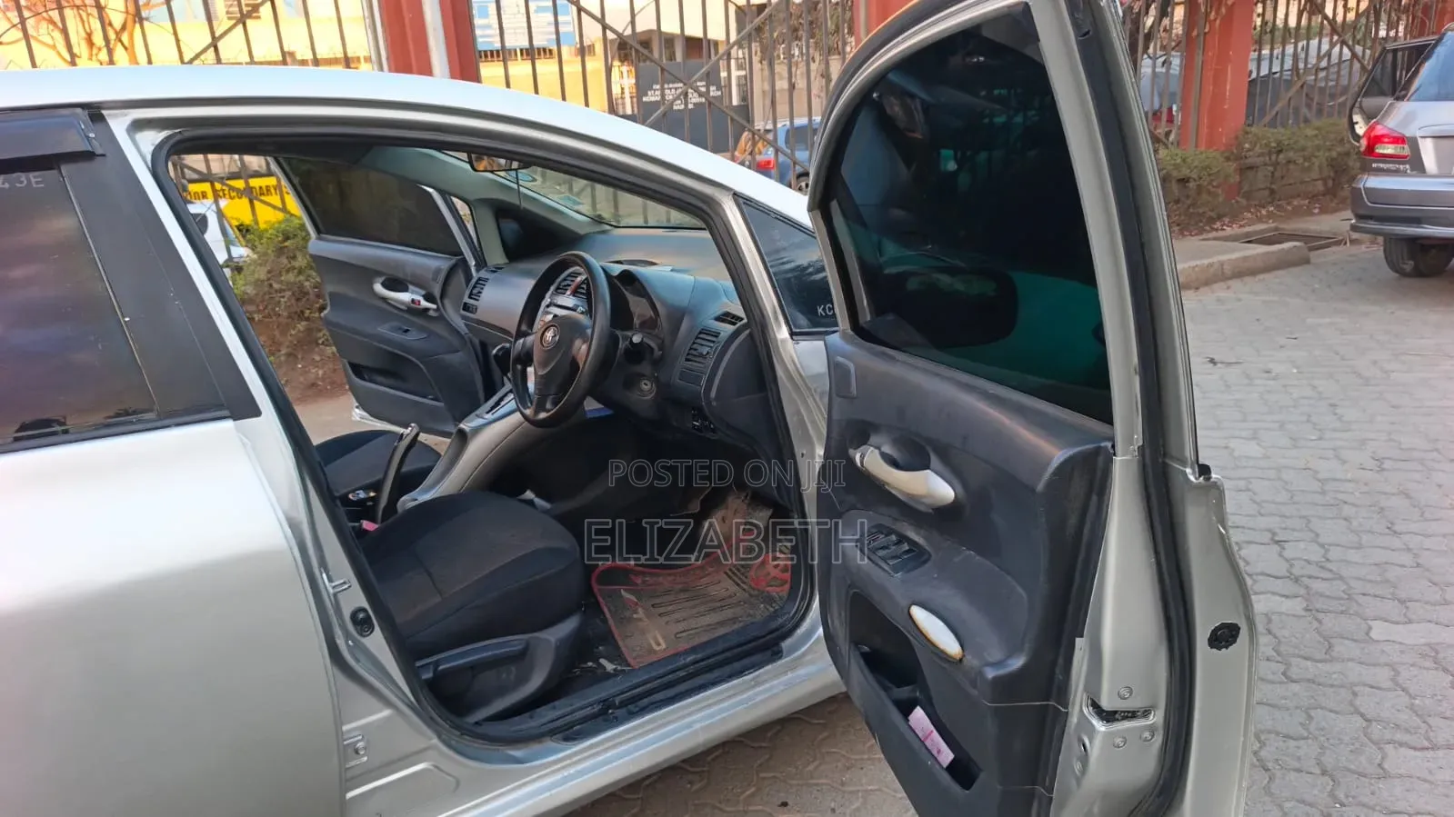 Toyota Auris 2008 Silver