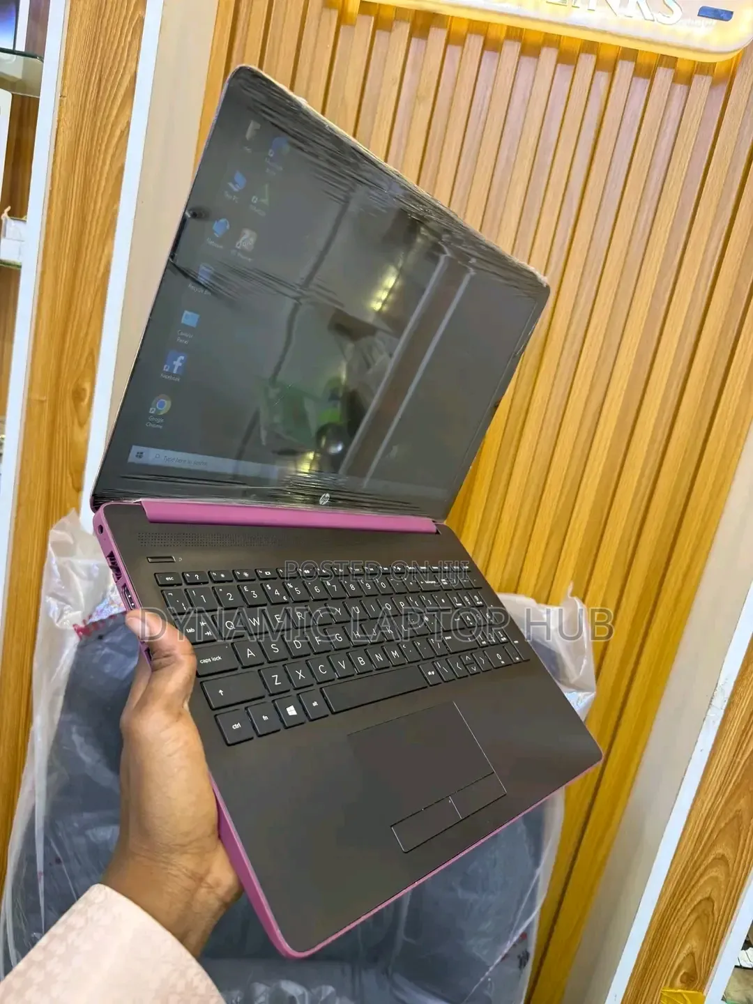 Laptop HP 15 4GB AMD A6 HDD 512GB