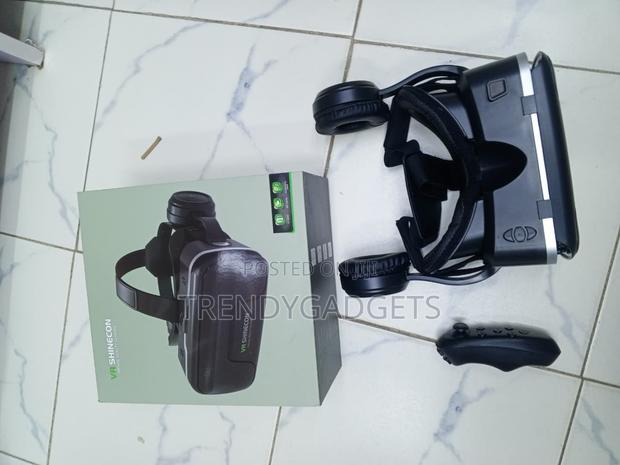 SHINECON 3D Virtual Reality Headset and Controller for Mobile - main view