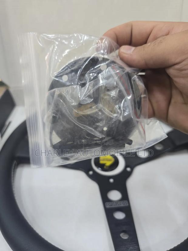 MOMO Racing Steering Wheel - thumbnail 3