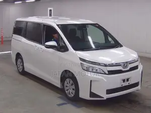 Toyota Voxy 2020 Pearl