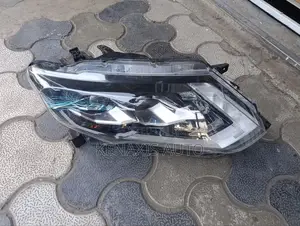 Xtrail T32 Xenon Headlight (Double Focus/Part No W)