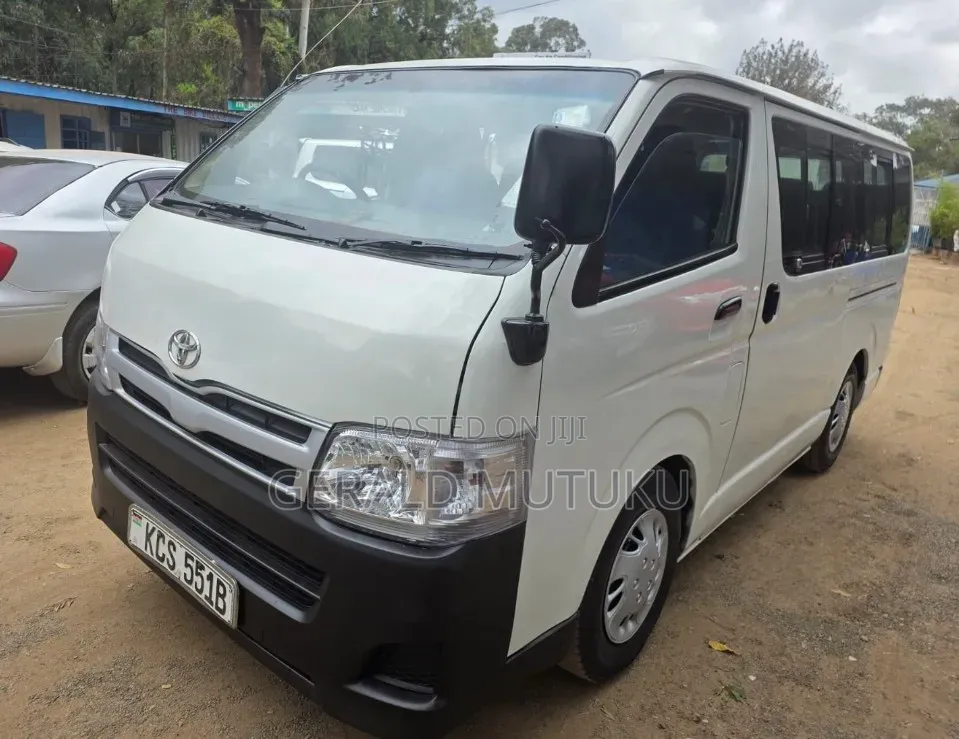 Toyota HiAce 2012 White