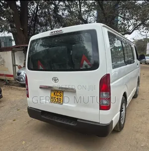 Toyota HiAce 2012 White