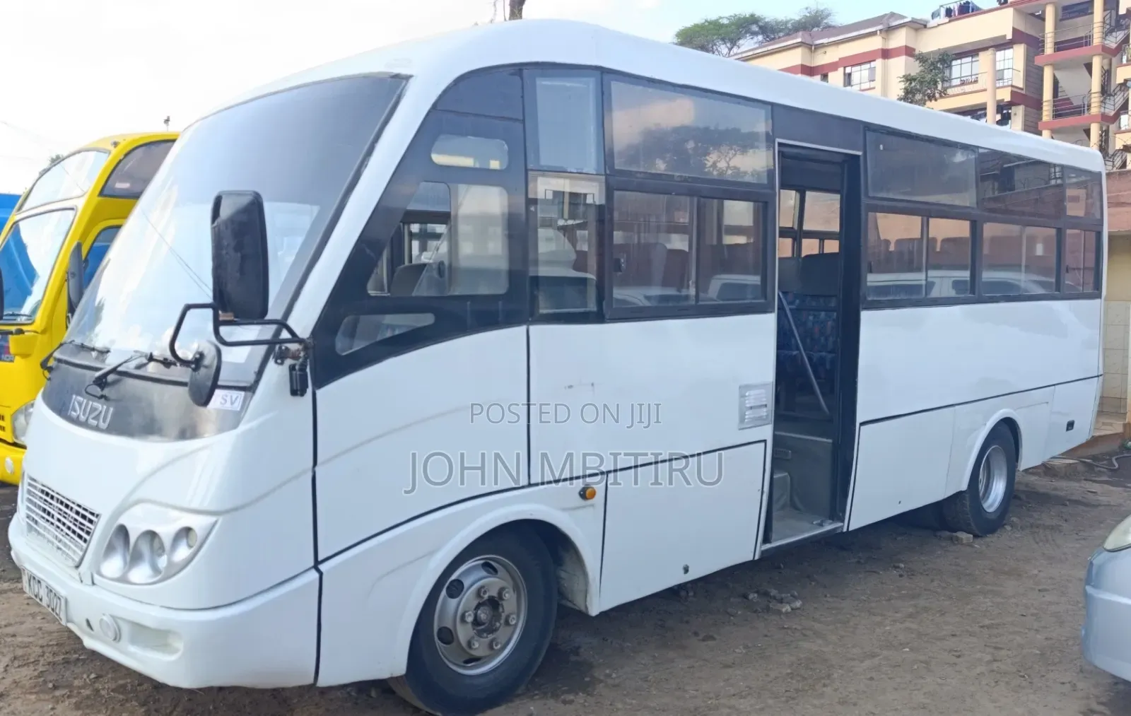 Isuzu NQR 2014 White