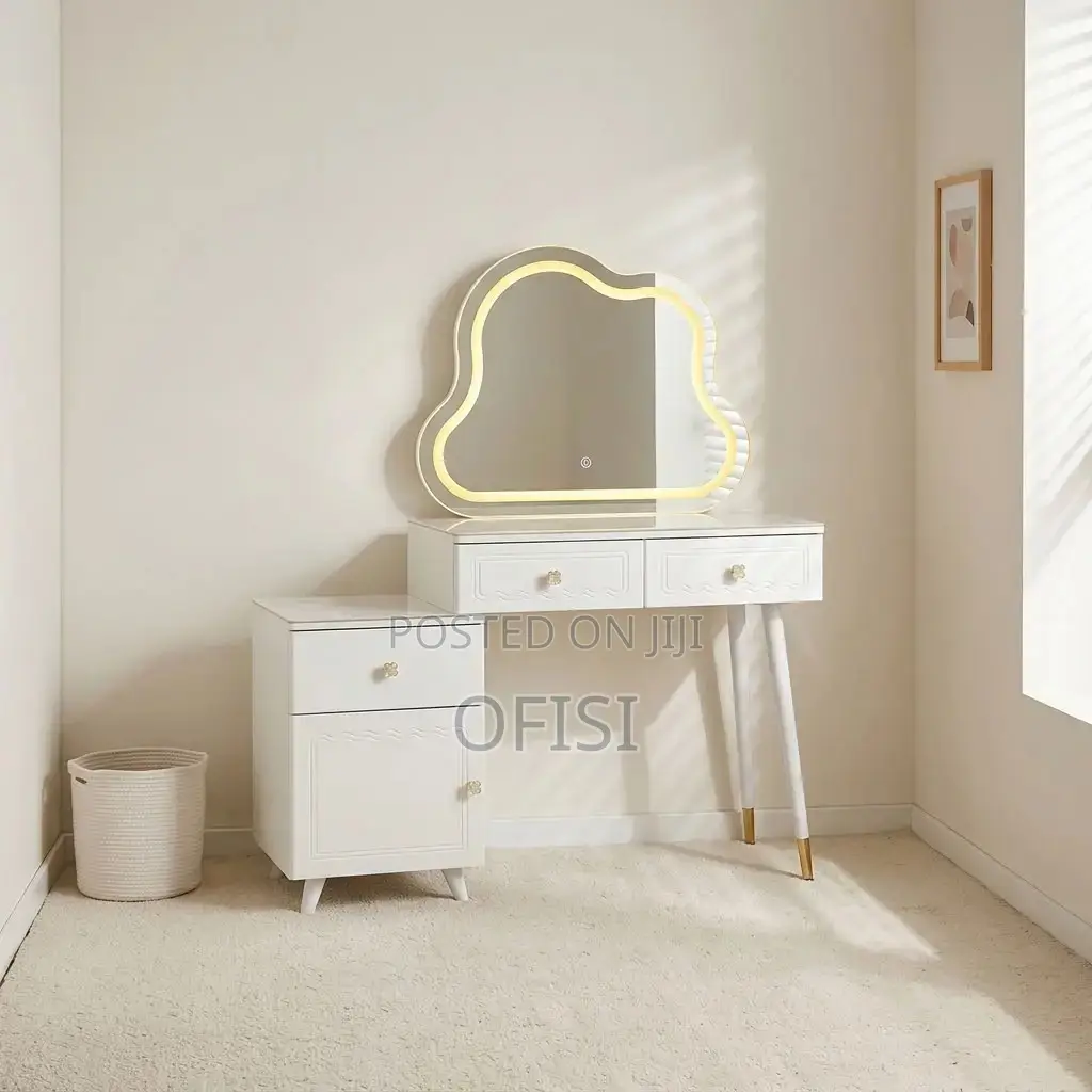 Dressing Table; Modern Vanity Table With Mirror