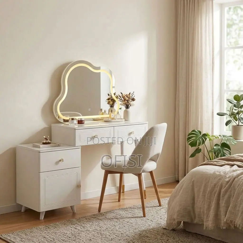 Dressing Table; Modern Vanity Table With Mirror
