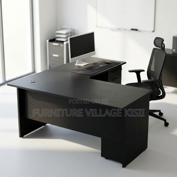 L-Shaped 1.4m Customised Office Desk - thumbnail 7