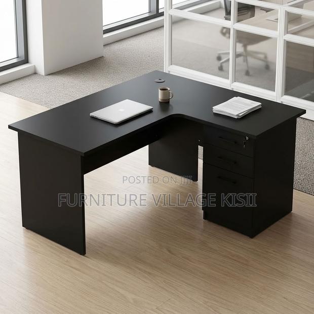 L-Shaped 1.4m Customised Office Desk - thumbnail 11
