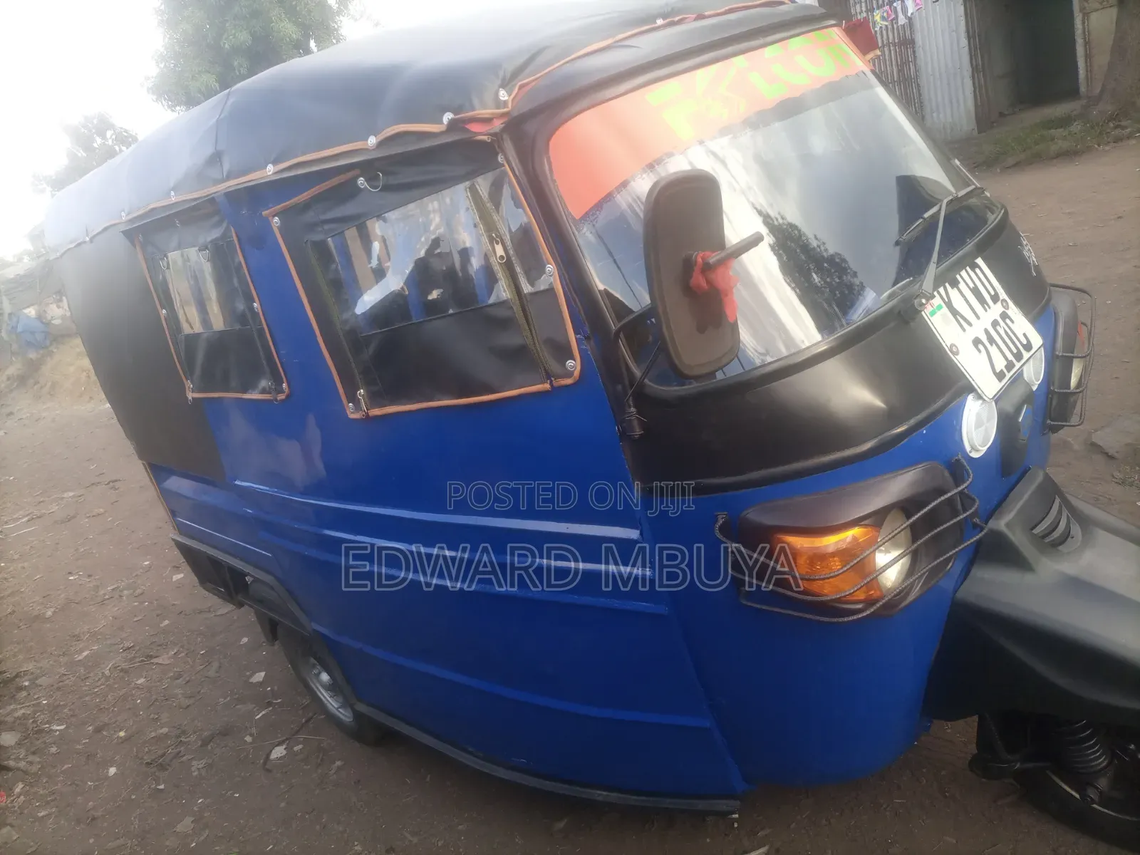 Piaggio 2024 Blue