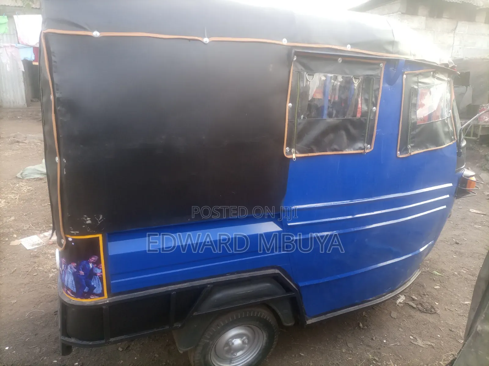 Piaggio 2024 Blue