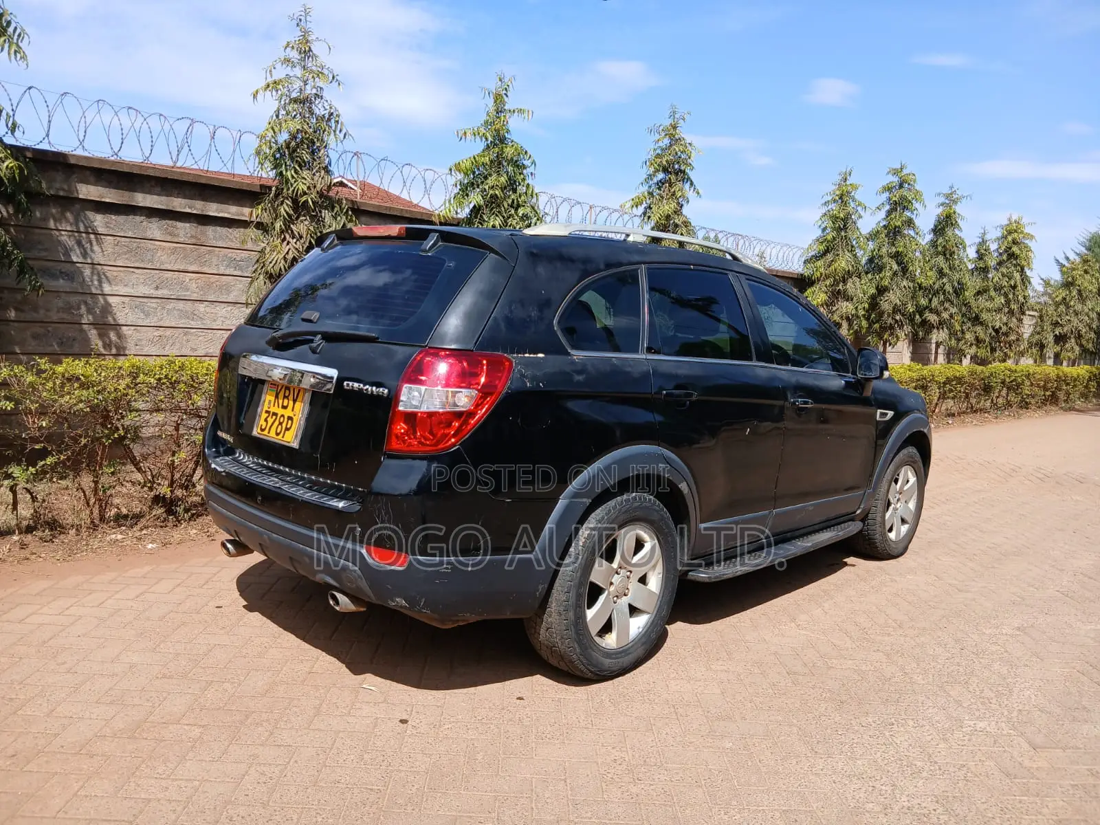 Chevrolet Captiva 2013 Black