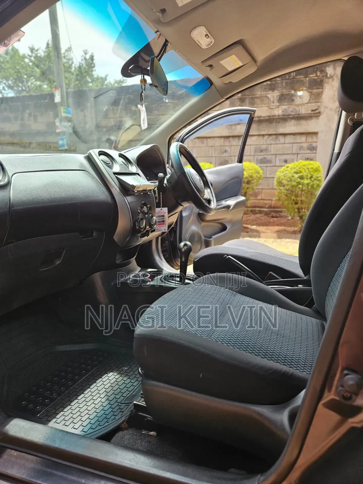 Nissan Note 2013 Burgundy