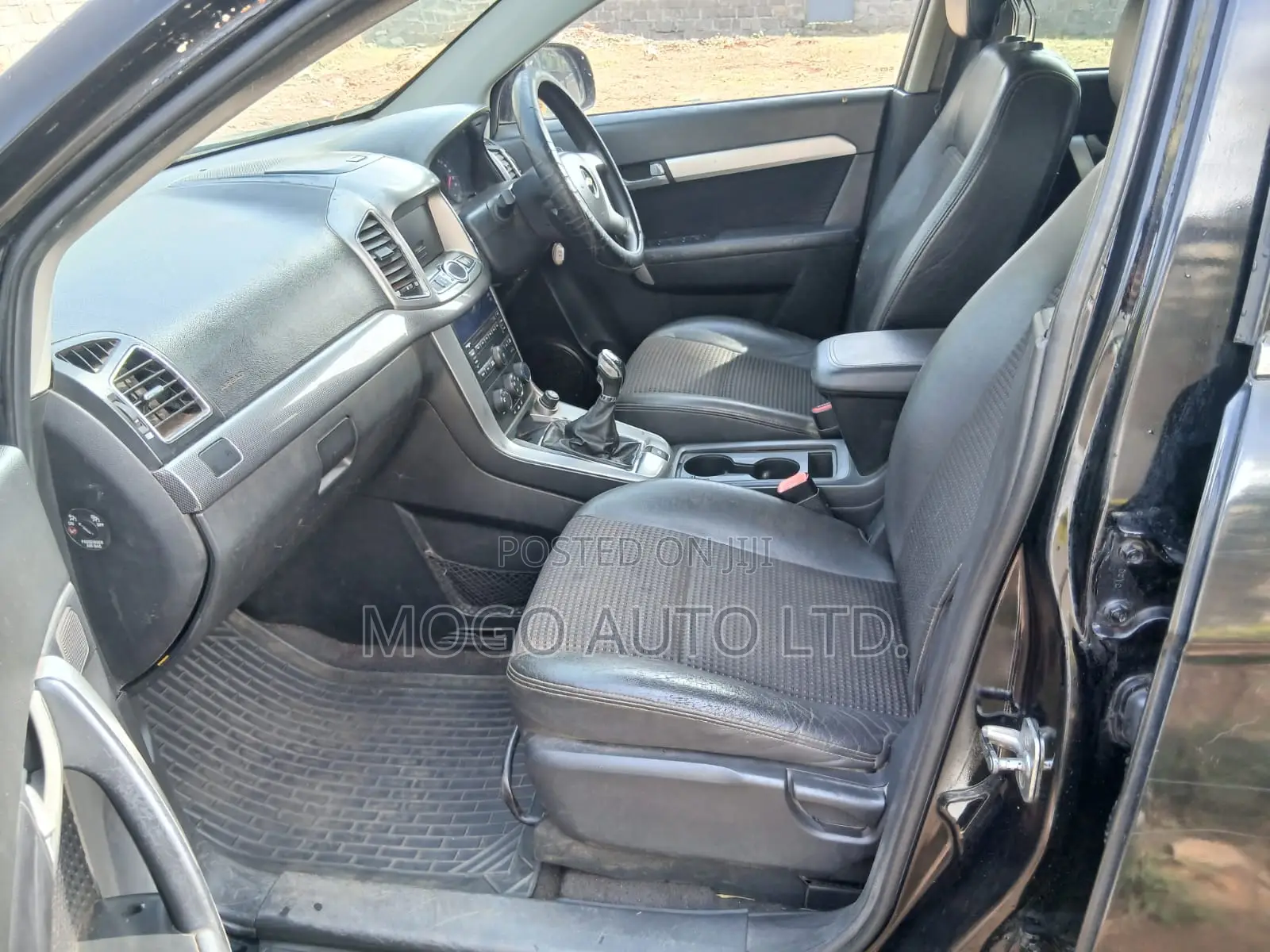 Chevrolet Captiva 2013 Black