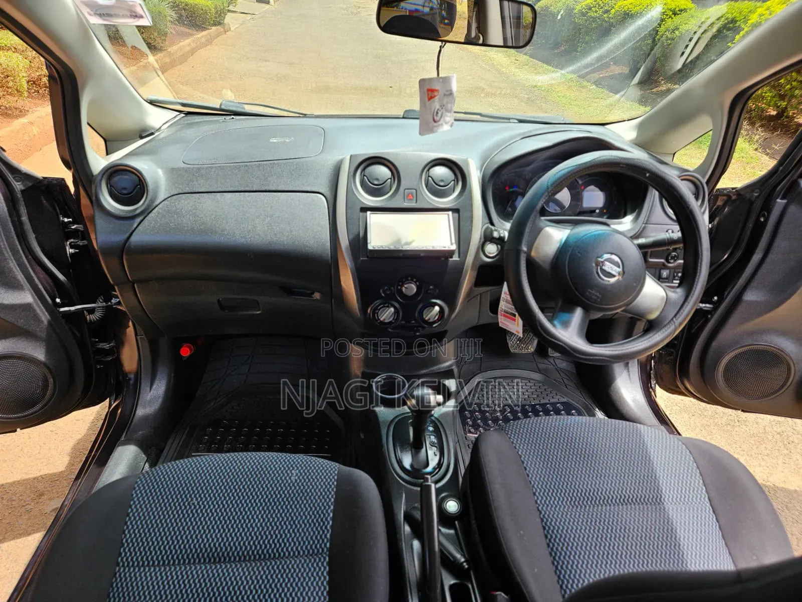Nissan Note 2013 Burgundy