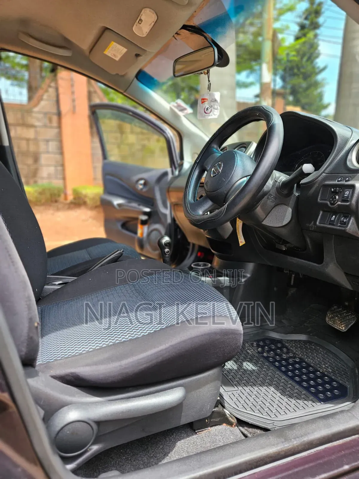 Nissan Note 2013 Burgundy